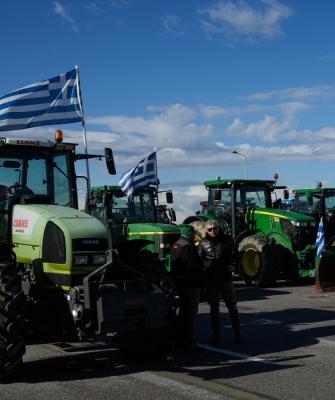 Αγρότες-Μπλόκα