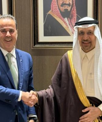 Συνάντηση Παπασταύρου με Υπουργό Επενδύσεων Σαουδικής Αραβίας