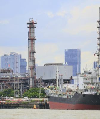 Δεξαμενόπλοιο στο Ορμούζ