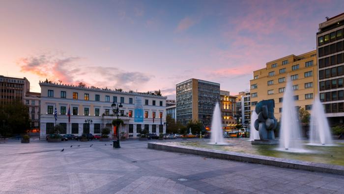 Ακίνητα Αθήνας και σιντριβάνι Κτίρια Αθήνας σιντριβάνι