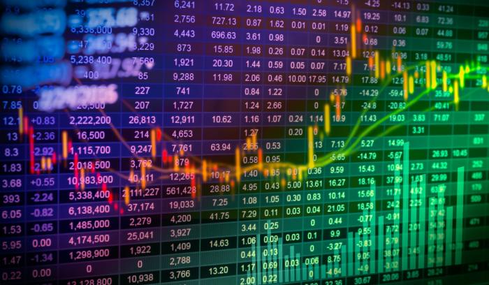 Πτωτικά κινείται το ΧΑ με απώλειες σε τράπεζες και blue chips Χρηματιστήριο μετοχές γραφήματα