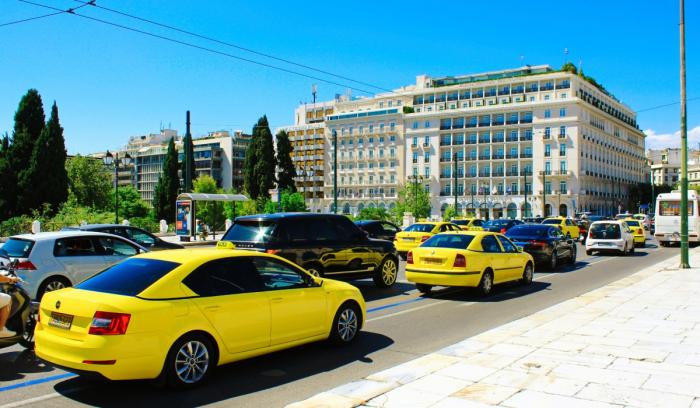Τα νέα αυτοκίνητα έχουν κιτ επισκευής αντί για ρεζέρβα ή εφεδρικό τροχό Κίνηση ταξί στο κέντρο