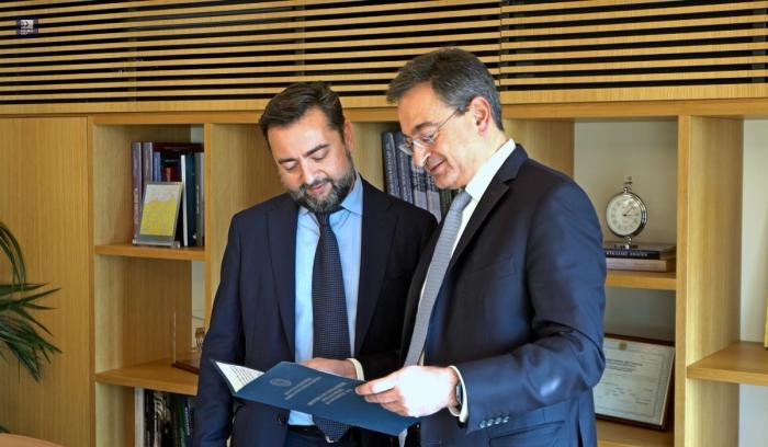 Καραβίας - Παπαδογιαννης