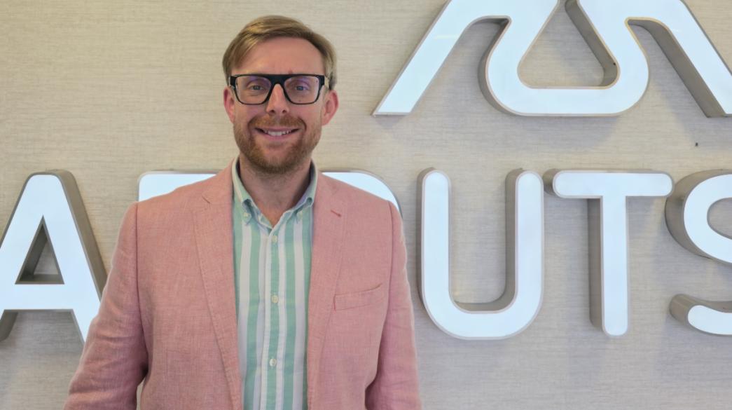 Παπουτσάνης Paul Alexander Carr Pickering