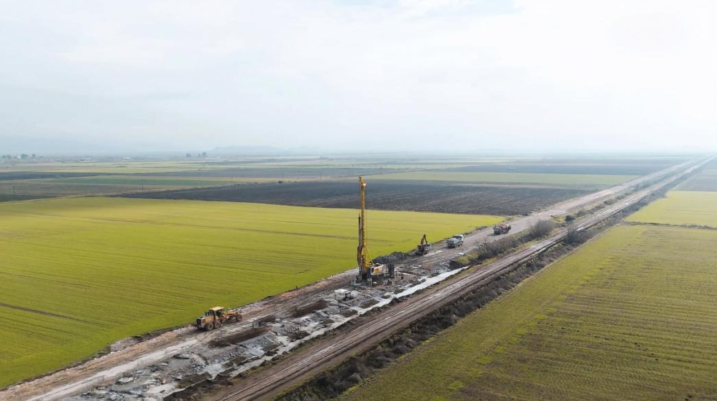 Αποκατάσταση δρόμου και σιδηρόδρομων