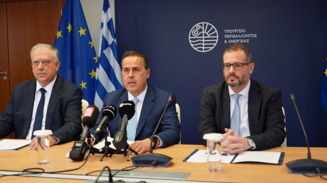 Τάκης Θεοδωρικάκος, Σταύρος Παπασταύρου, Νίκος Τσάφος