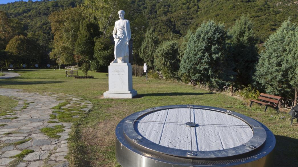 Άγαλμα Αριστοτέλη Στάγειρα