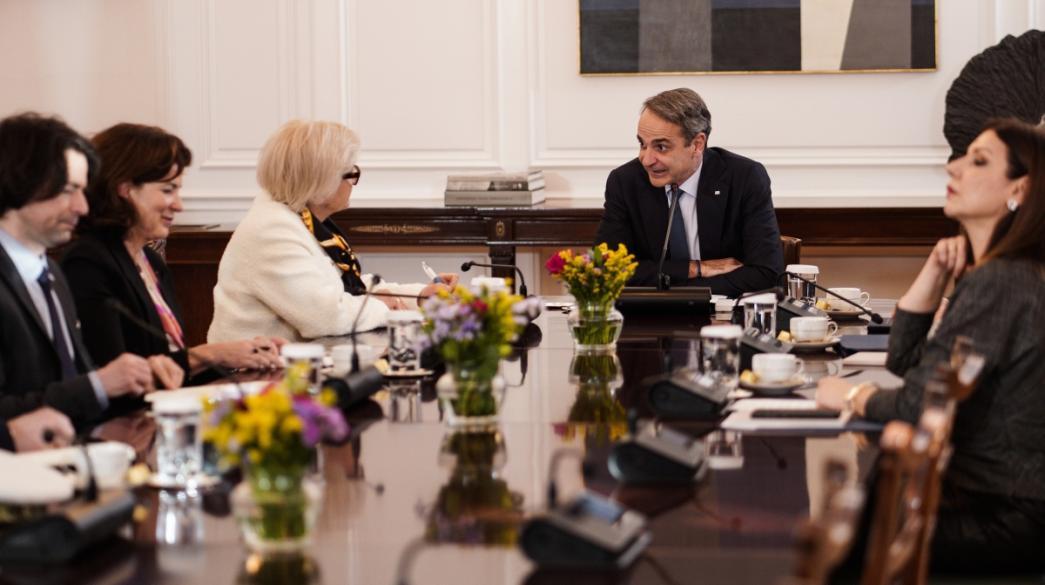 Μητσοτάκης, Βοτρίν