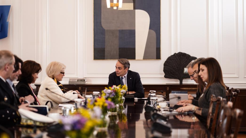 Μητσοτάκης, Βοτρέν