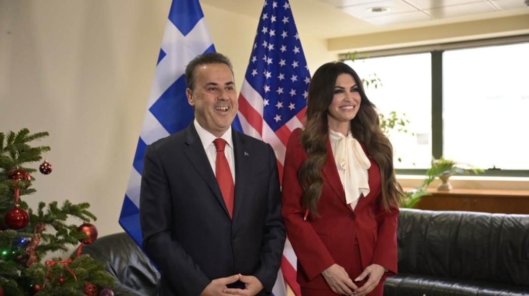 Παπασταύρου, Γκιλφόιλ