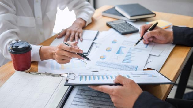 Φορολογική ανάλυση εργασία