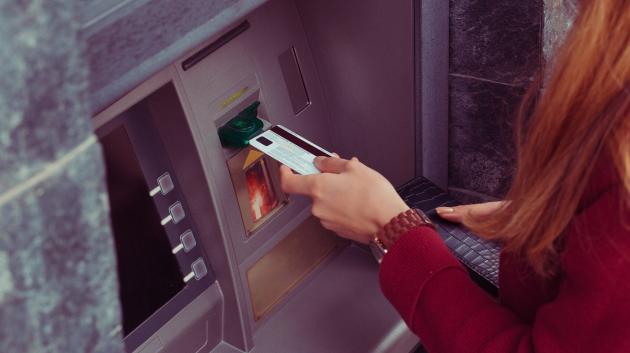 Ανάληψη σε ΑΤΜ