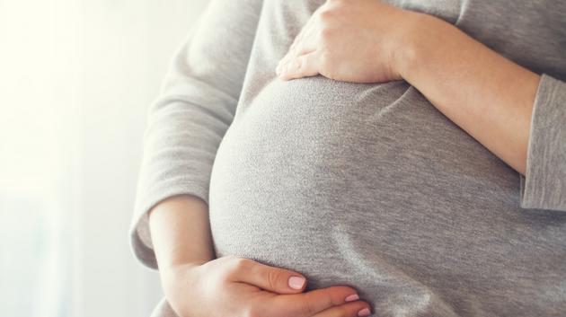 Έγκυος γυναίκα κοντινό