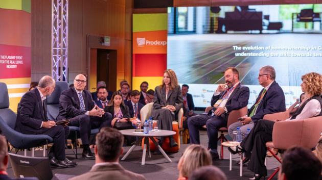 Συζήτηση σε συνέδριο