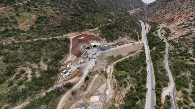 Κατασκευή τούνελ ΒΟΑΚ