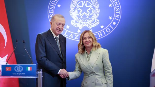 Ερντογάν Μελόνι χειραψία