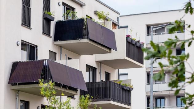 Φωτοβολταϊκά μπαλκονιού