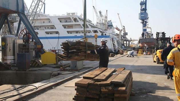 Nαυπηγεία Ελευσίνας