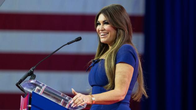 Κίμπερλι Γκιλφόιλ στο βήμα