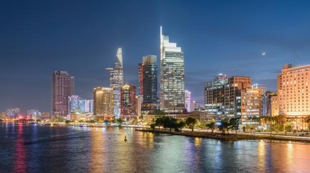 Ουρανοξύστες Σαϊγκόν βράδυ