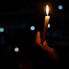 Κερί σε σκοτάδι