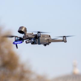 Drone επιτήρησης πτήση