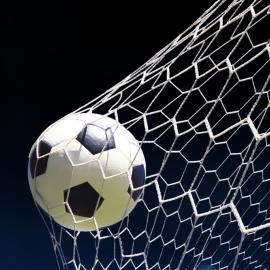 Ποδοσφαιρική μπάλα στο δίχτυ