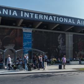 Αεροδρόμιο Κατάνια εξωτερικά