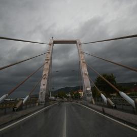 γέφυρα με καταιγίδα