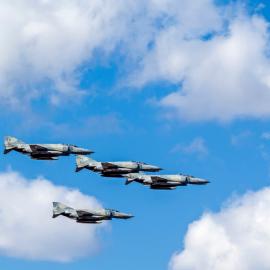 Μαχητικά αεροσκάφη στον ουρανό