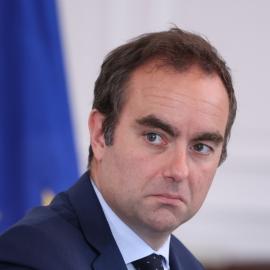Γάλλος υπουργός επίσημος