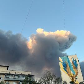 Καπνός από βομβαρδισμό Κιέβου