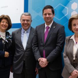 Άτομα της Alpha Bank 