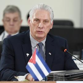 Μιγκέλ Ντίας-Κανέλ σε συνέδριο