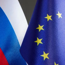 Σημαίες Ρωσίας και ΕΕ