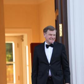 Φρίντριχ Μερτς με σμόκιν