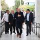 Ο Γιώργος Παπανδρέου στην κηδεία της μητέρας του Μαργαρίτας.